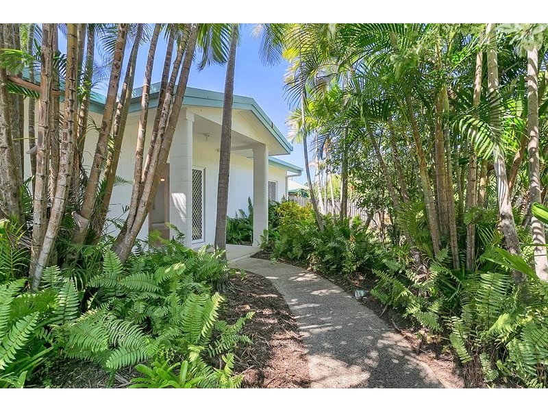 15 Chelsea Close, Kewarra Beach QLD 4879