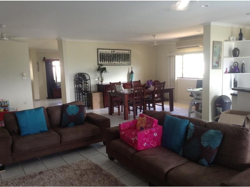 8 Bayview Street, Bayview Heights QLD 4868