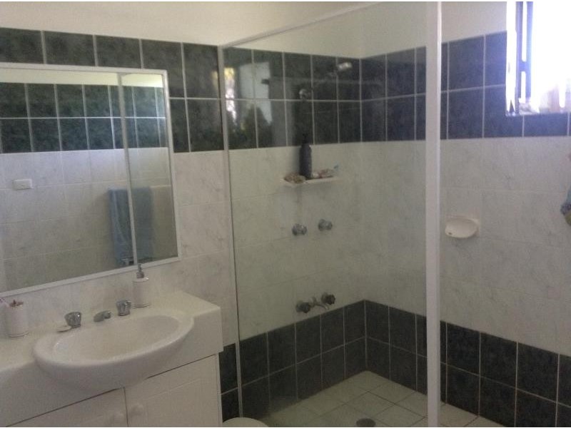8 Bayview Street, Bayview Heights QLD 4868