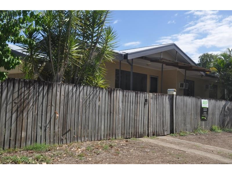 71 Grove Street, Parramatta Park QLD 4870