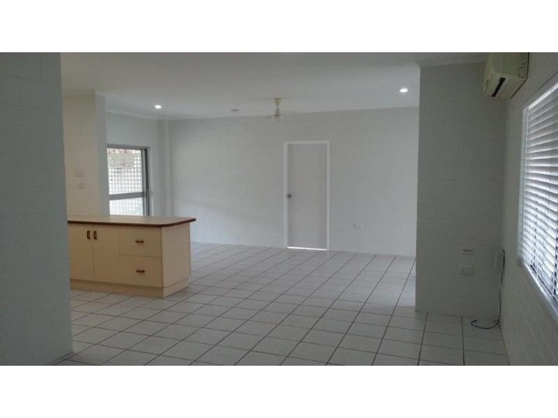 34 Boden Street, Edge Hill QLD 4870