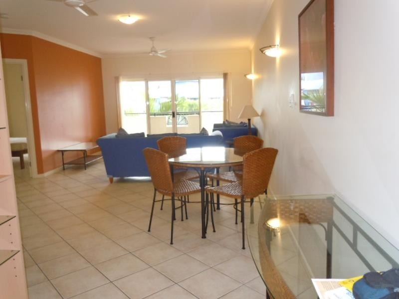 15/304 Lake Street, Cairns North QLD 4870