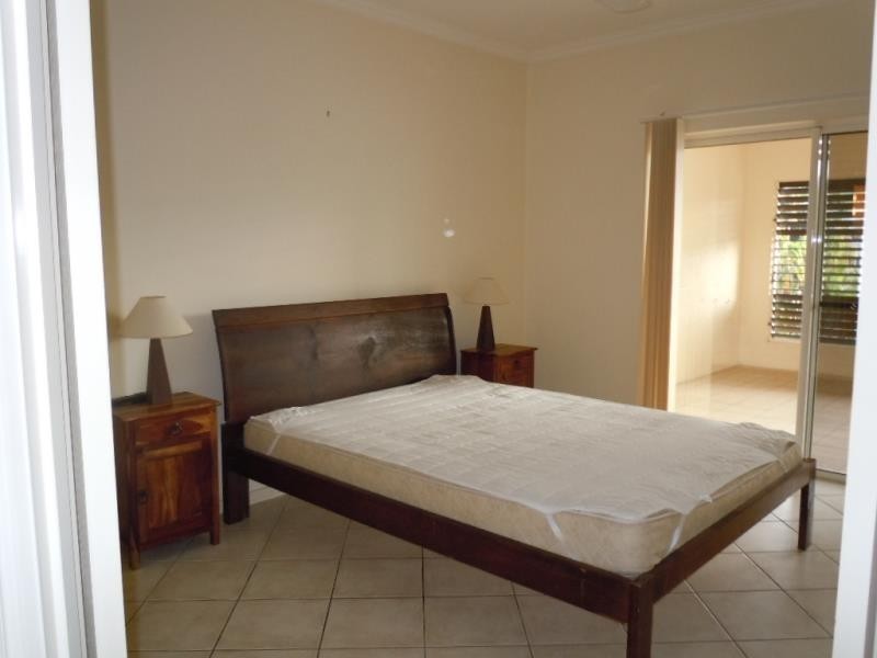 15/304 Lake Street, Cairns North QLD 4870