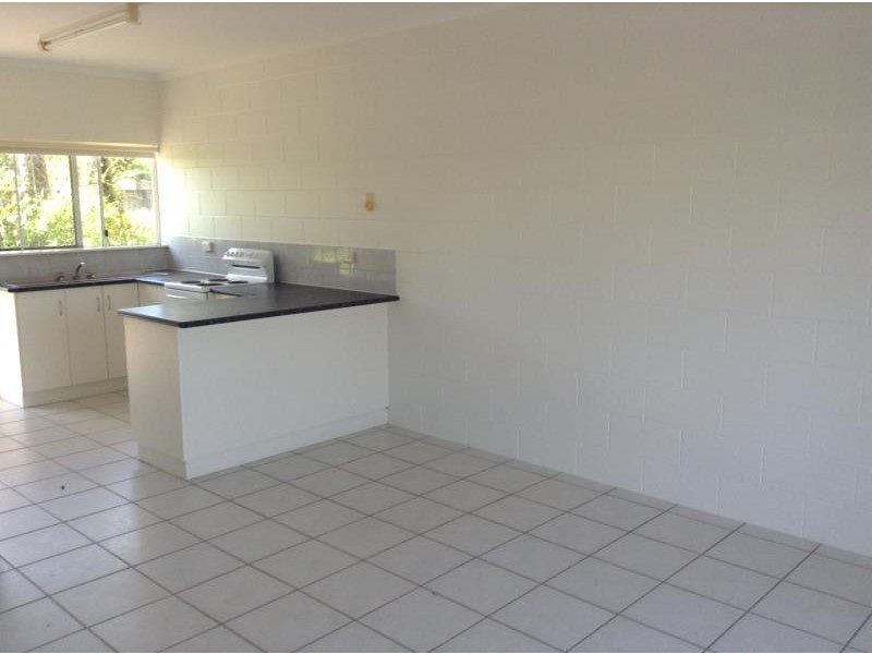 6/74 Swallow Street, Mooroobool QLD 4870