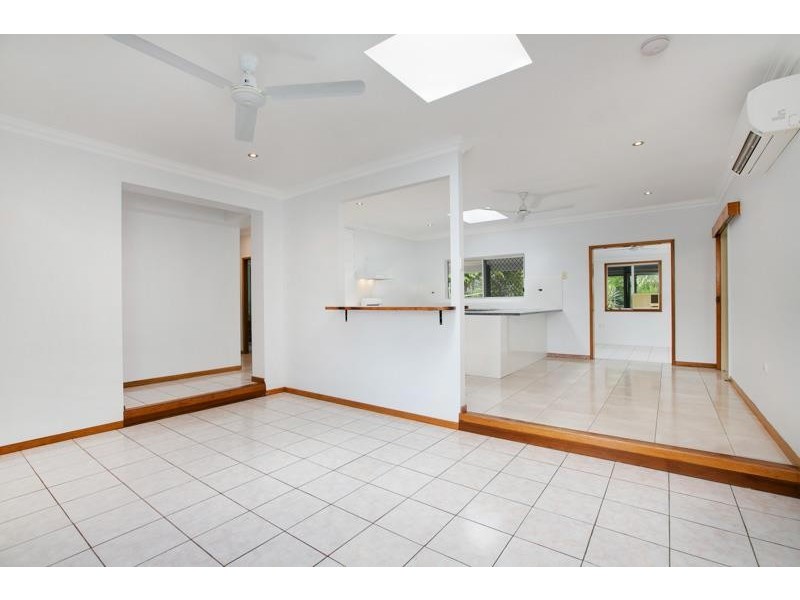 7 County Close, Smithfield QLD 4878