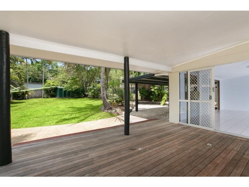 7 County Close, Smithfield QLD 4878