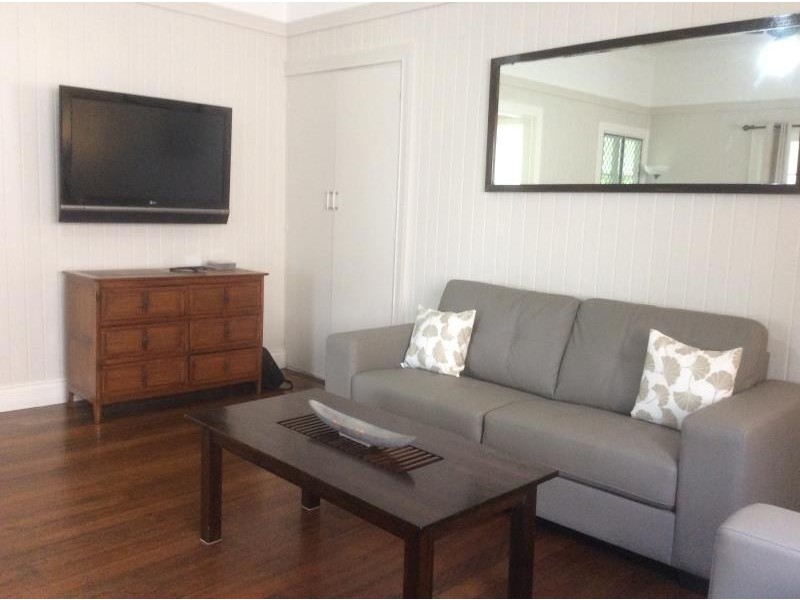 1/42 Lily Street, Cairns North QLD 4870