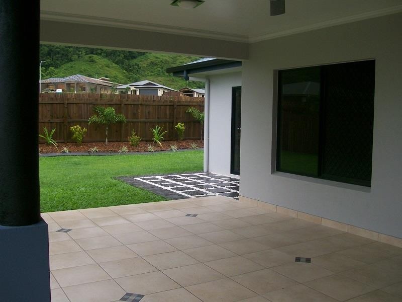 43 Elphinstone Street, Kanimbla QLD 4870