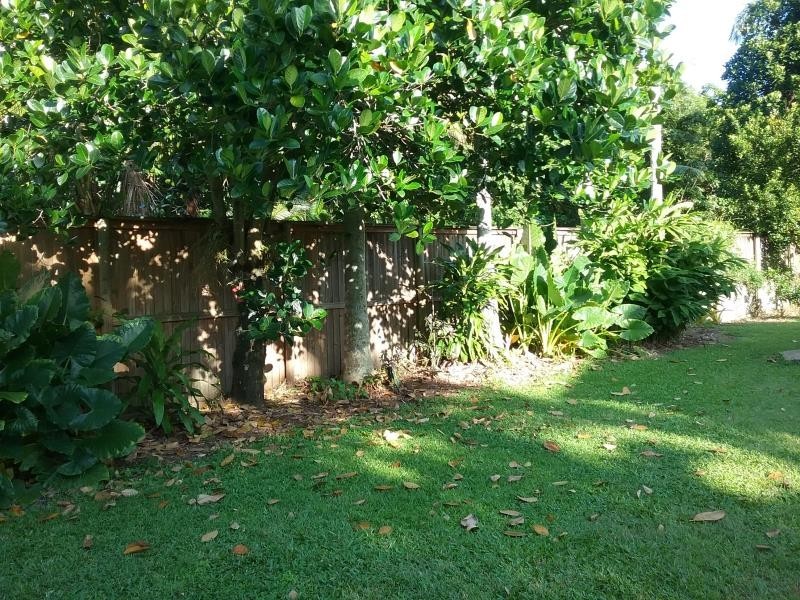 2/42 Lily Street, Cairns North QLD 4870