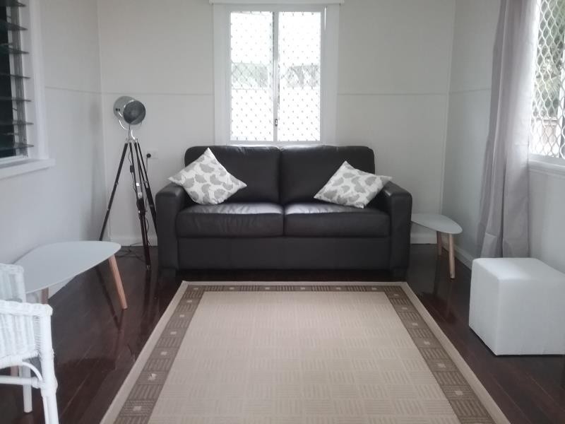 2/42 Lily Street, Cairns North QLD 4870