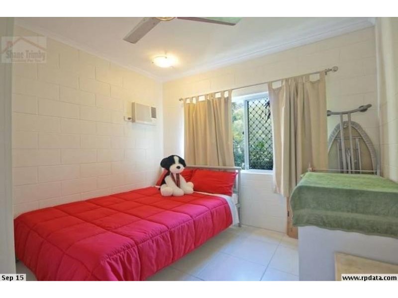 2/14 Nesbit street, Whitfield QLD 4870