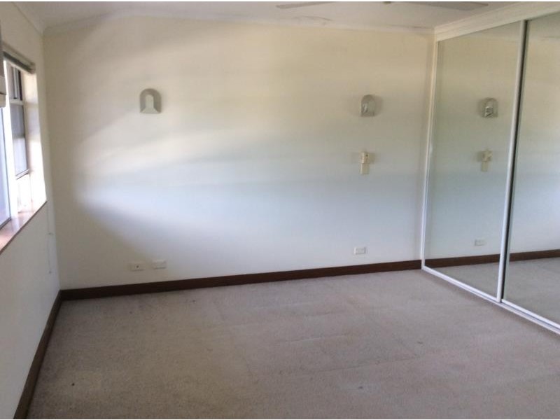 10/297 Lake Street, Cairns North QLD 4870