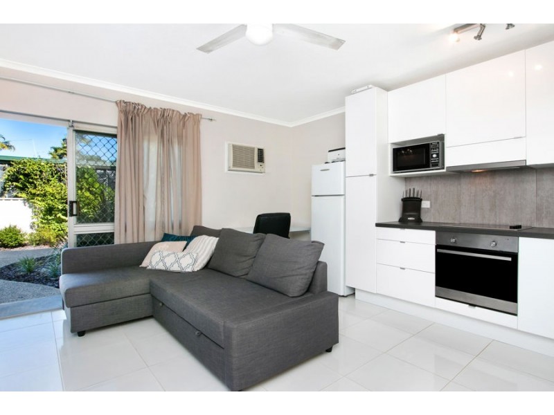 4/326 McLeod Street, Cairns North QLD 4870