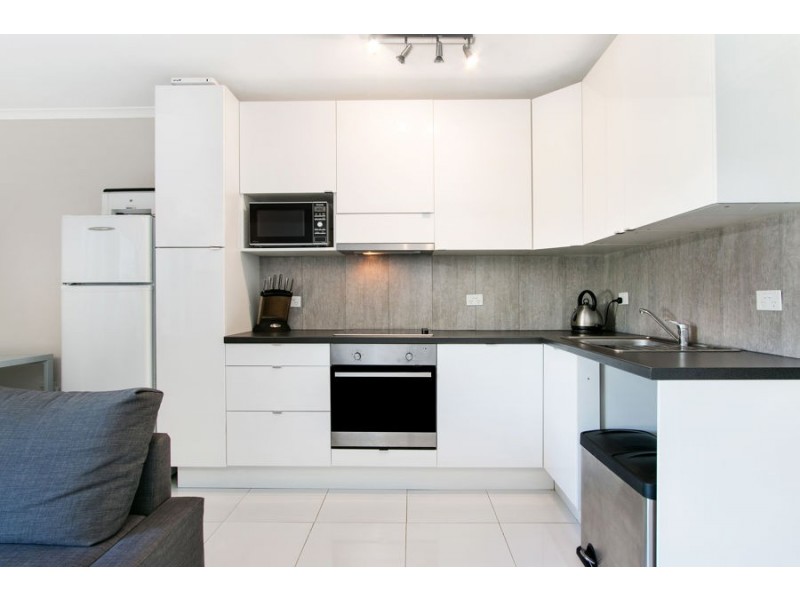 4/326 McLeod Street, Cairns North QLD 4870