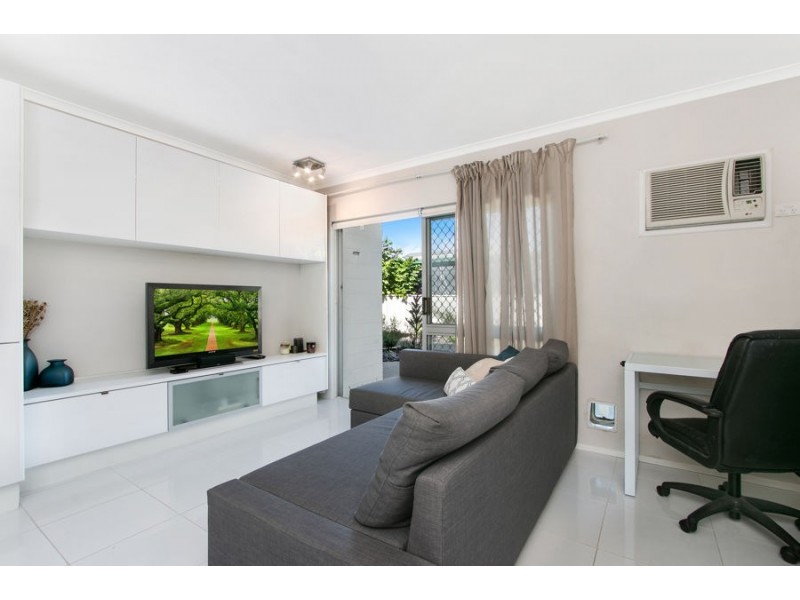 4/326 McLeod Street, Cairns North QLD 4870