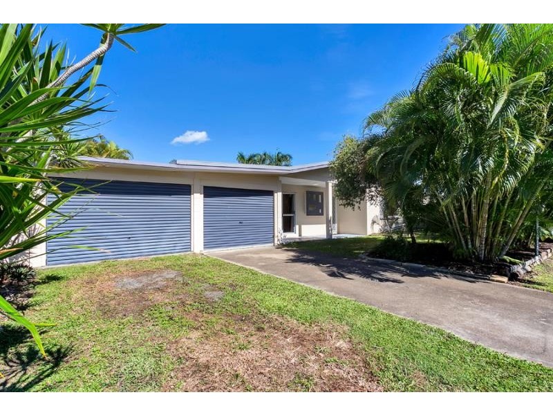 11 Limpet Close, Trinity Beach QLD 4879