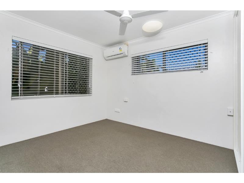 11 Limpet Close, Trinity Beach QLD 4879