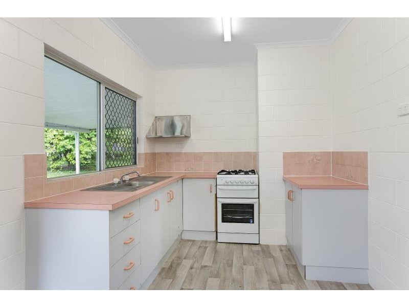 17 Idaho Close WHITE ROCK, White Rock QLD 4868