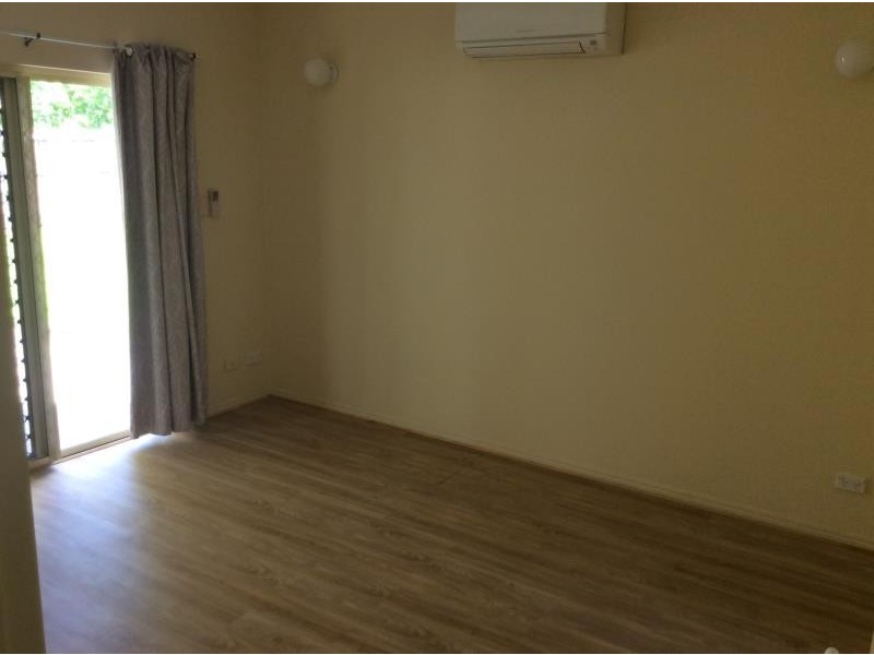 1 Picnic Street, White Rock QLD 4868