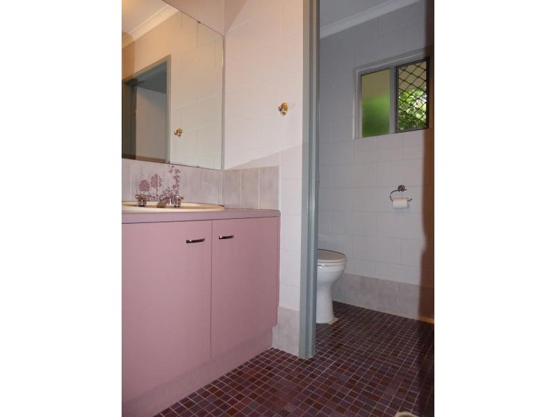 2/93 Jensen Street, Whitfield QLD 4870