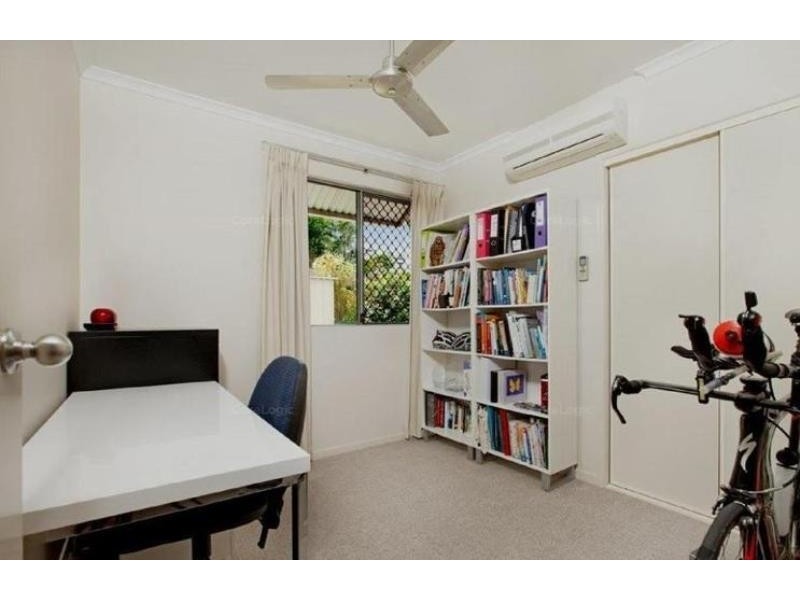 1/16 Gatton Street, Cairns North QLD 4870