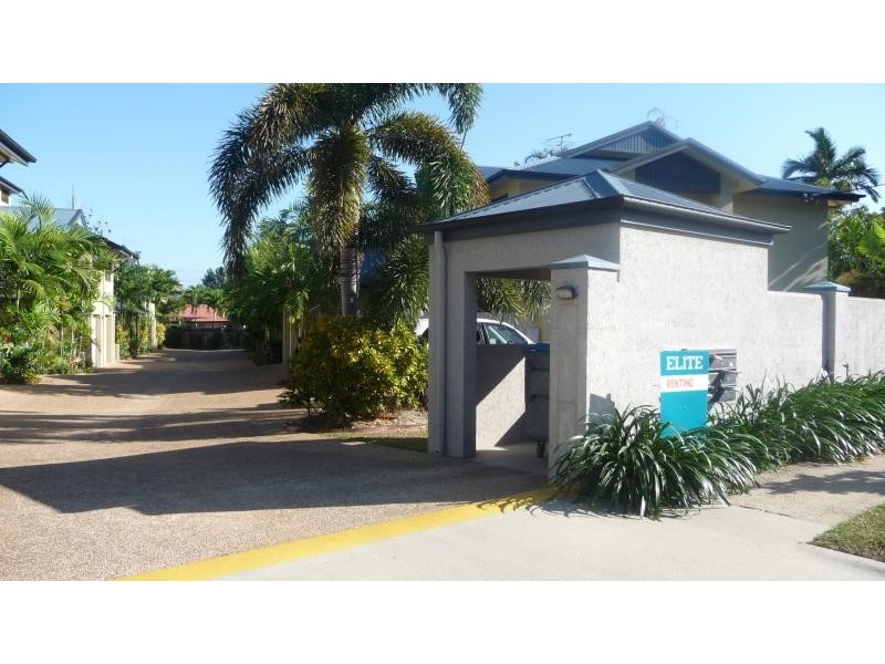 12/24 Old Smithfield Road, Freshwater QLD 4870