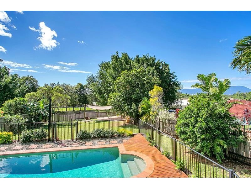 36 Southerden Drive, Mooroobool QLD 4870
