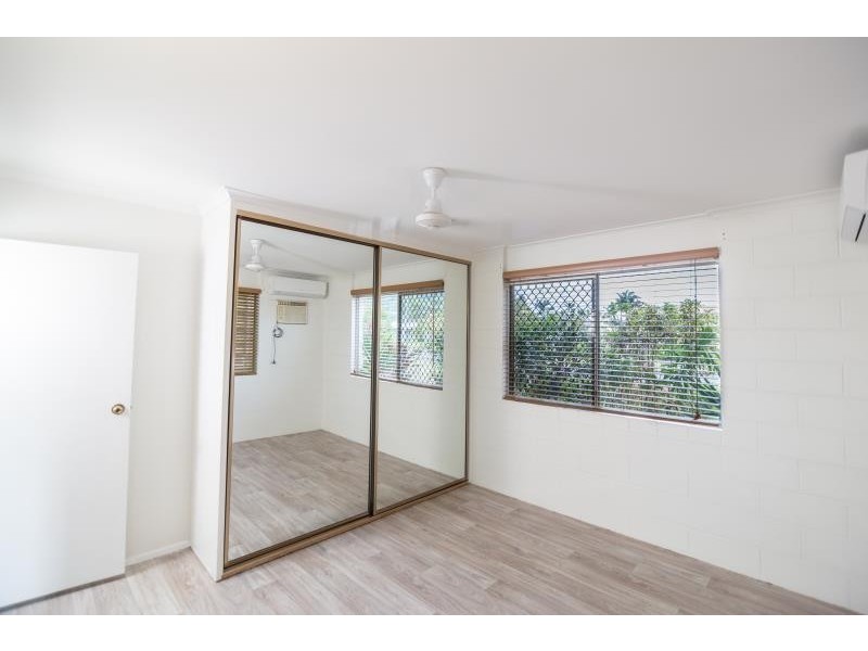 136 Toogood Road, Bayview Heights QLD 4868