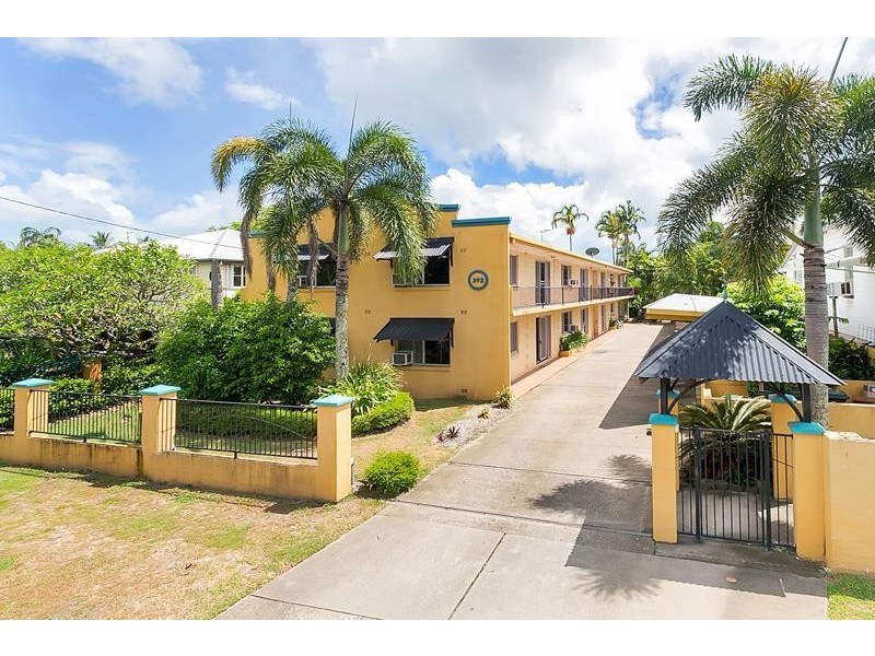 1/392 Severin Street, Parramatta Park QLD 4870