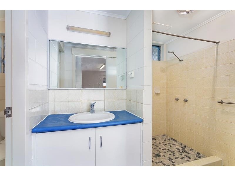 1/392 Severin Street, Parramatta Park QLD 4870