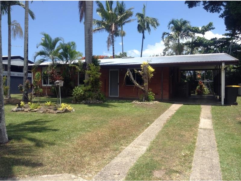 28 York Street, Whitfield QLD 4870