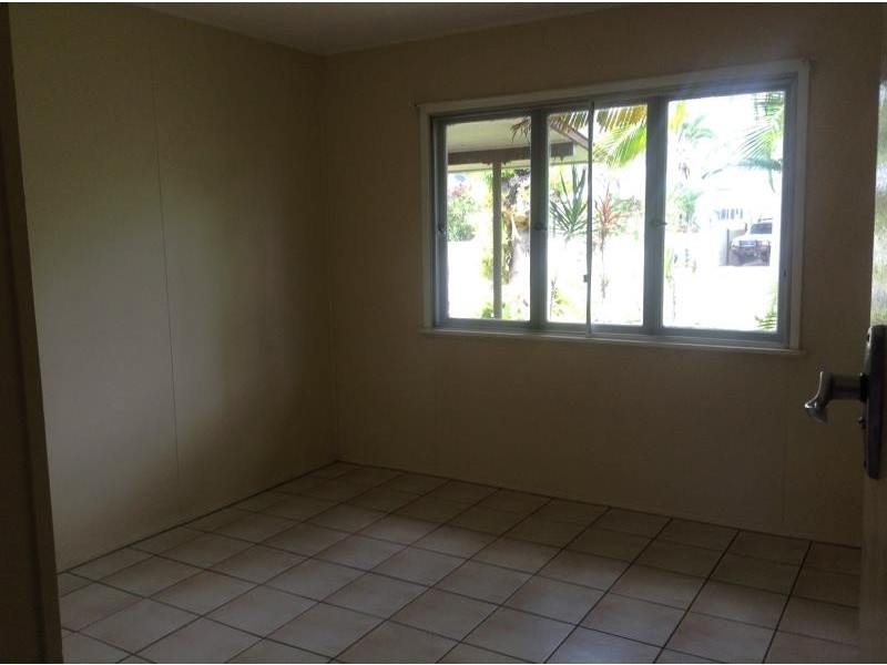 28 York Street, Whitfield QLD 4870