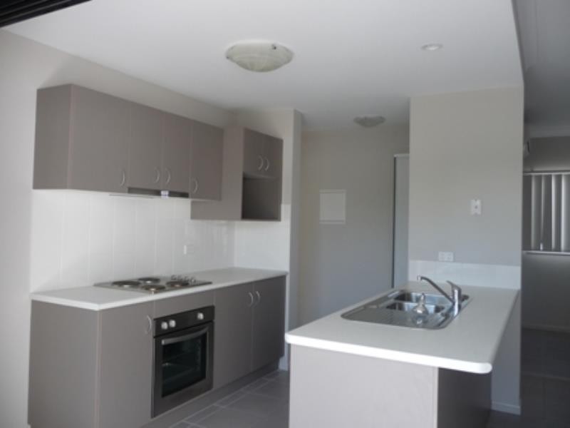 4/4-6 Olive Street, Manoora QLD 4870
