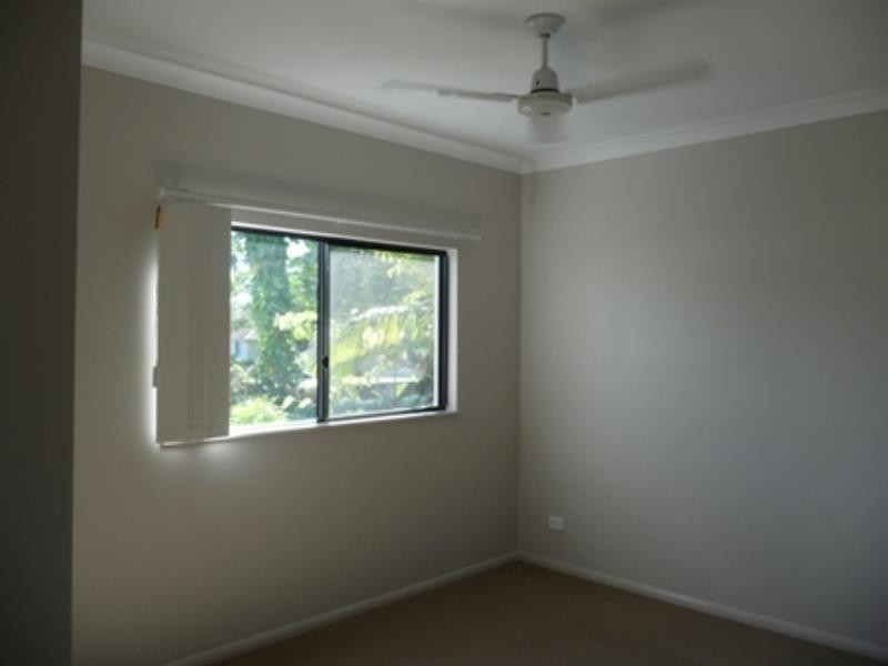4/4-6 Olive Street, Manoora QLD 4870