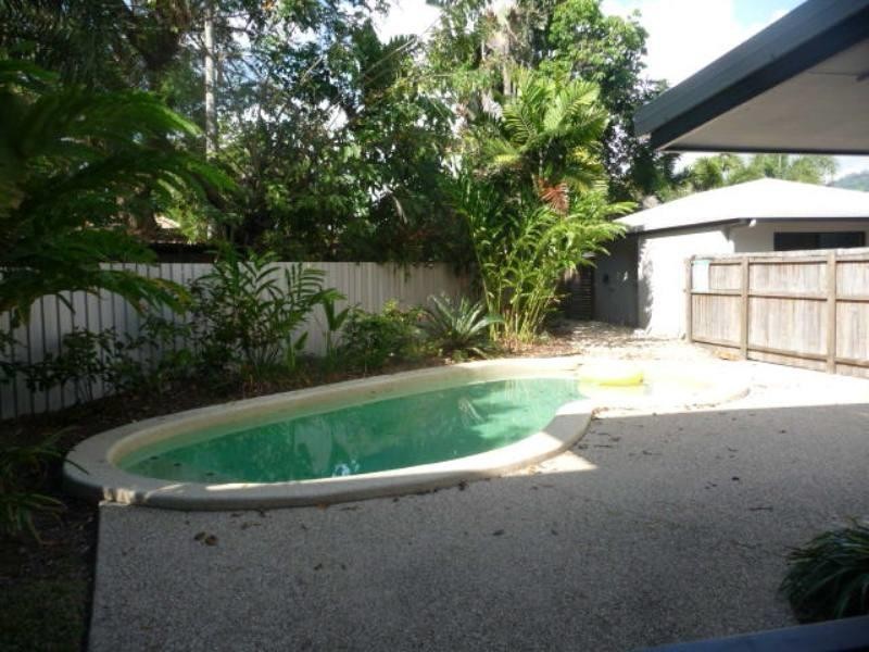 4/4-6 Olive Street, Manoora QLD 4870