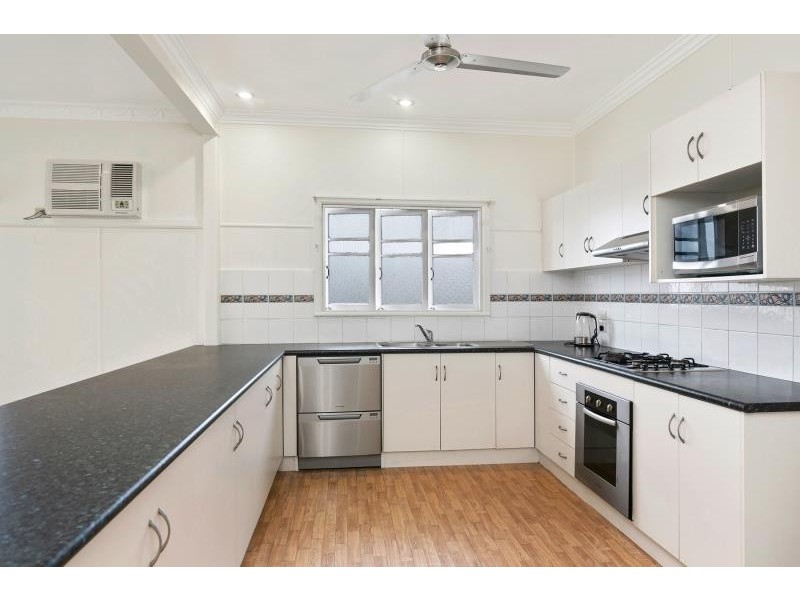 287 Pease Street, Edge Hill QLD 4870