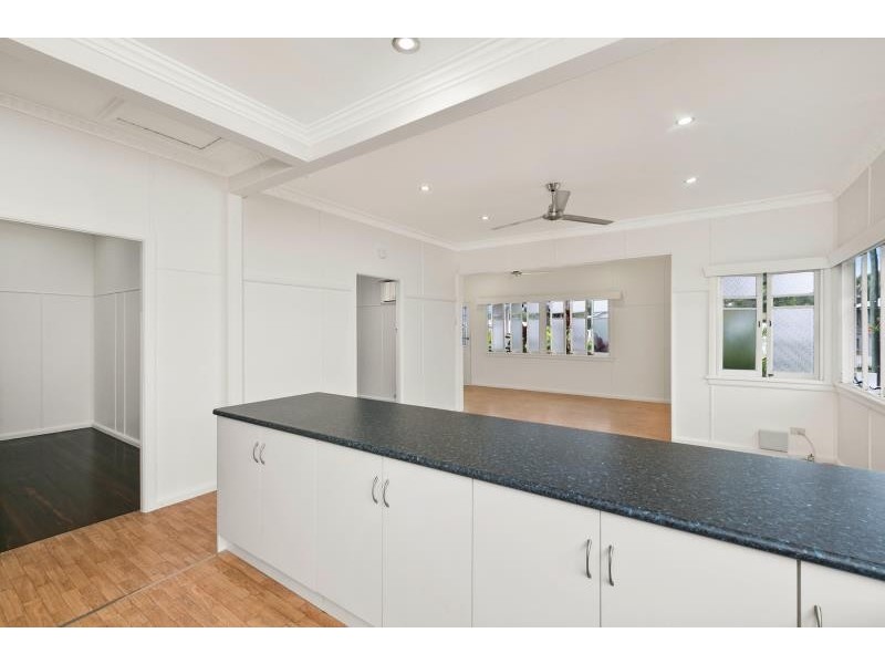 287 Pease Street, Edge Hill QLD 4870
