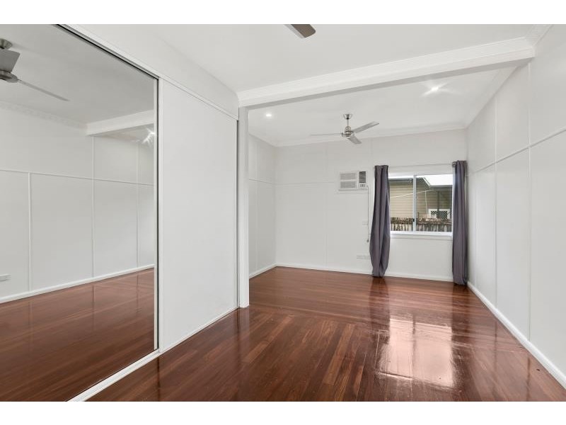 287 Pease Street, Edge Hill QLD 4870