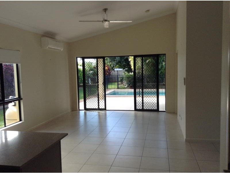 1/20-22 Manus Street, Trinity Beach QLD 4879