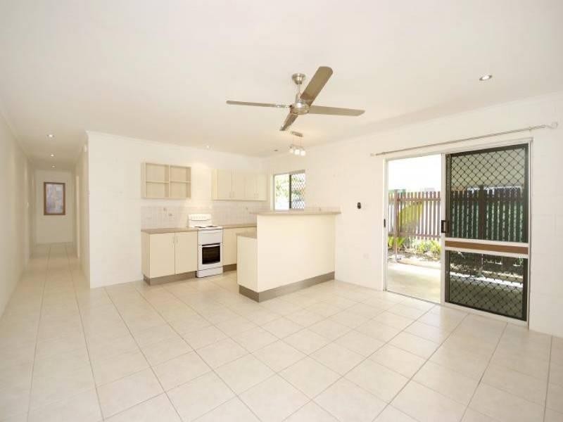 177 Greenslopes Street, Edge Hill QLD 4870