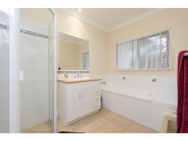 20 Howie Close, Kewarra Beach QLD 4879