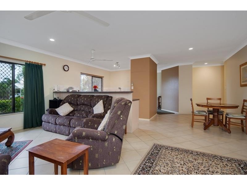 20 Howie Close, Kewarra Beach QLD 4879