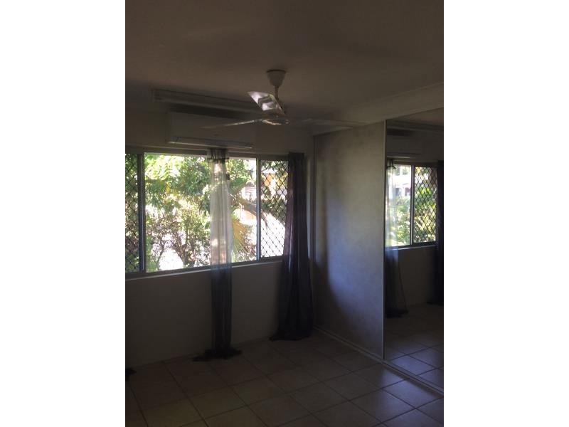 19 Hadrian Avenue, Mooroobool QLD 4870