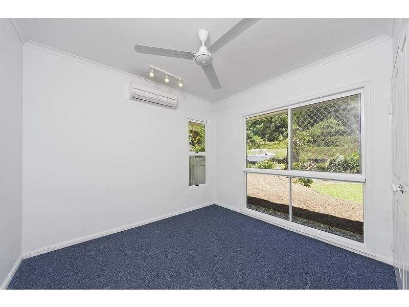 38 Callum Street, Mooroobool QLD 4870