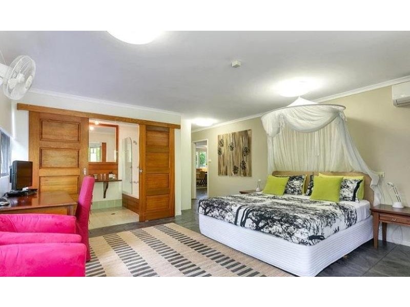 519 McCormack Street, Edge Hill QLD 4870