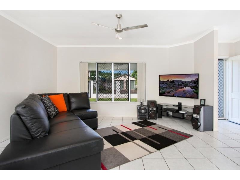 41 Meander Close, Brinsmead QLD 4870