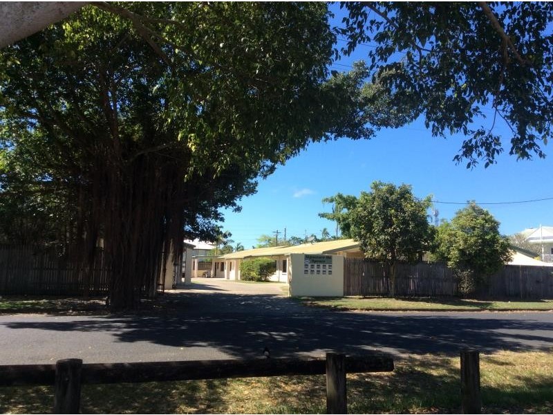 4/193 Spence Street, Bungalow QLD 4870