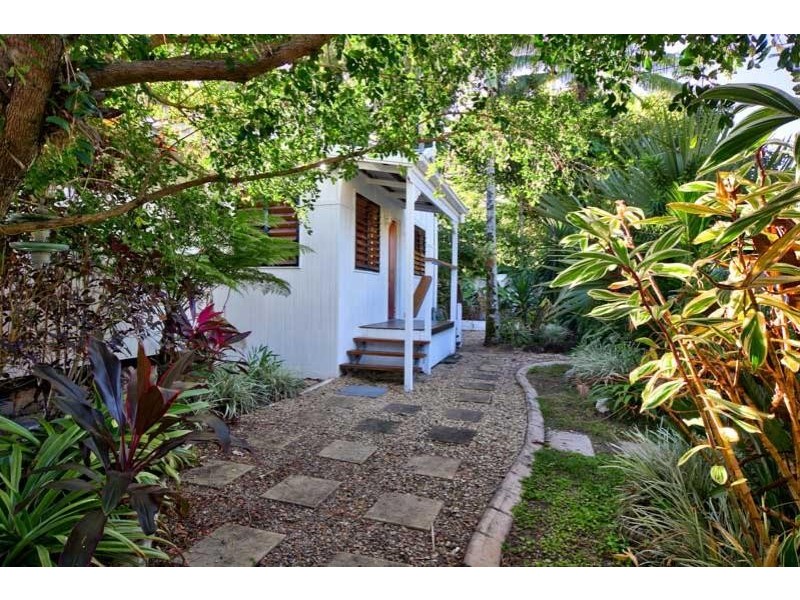 26 Forest Avenue, Edge Hill QLD 4870