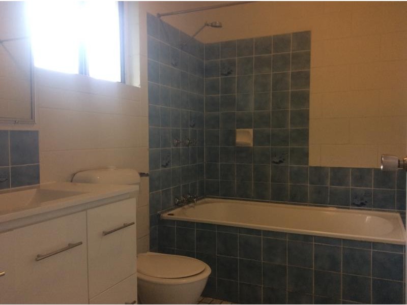 12/98 Pease Street, Manoora QLD 4870