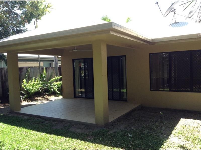 16 Bronte Close, Kewarra Beach QLD 4879